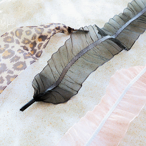 Veter Feather Organza zwart