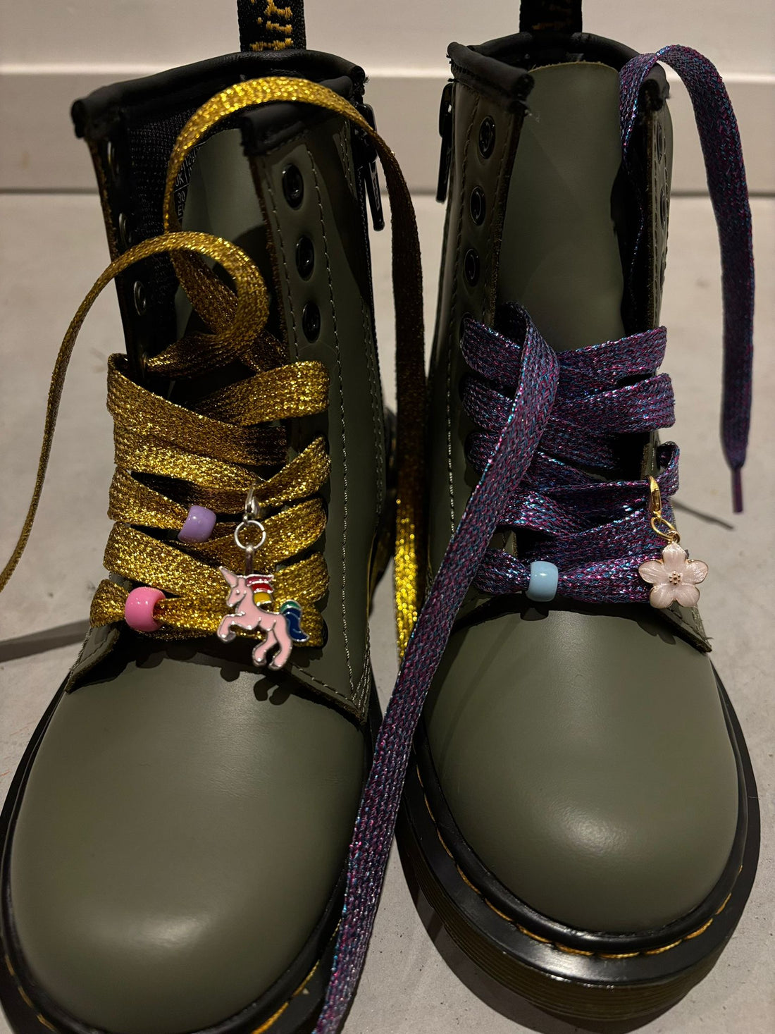 Geef je kinderschoenen een magische upgrade met glitter veters!