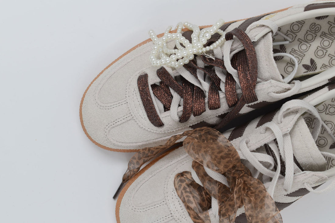 Hoe personaliseer je sneakers met unieke schoenaccessoires?