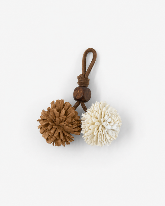 Pompom Charm Bruin Creme